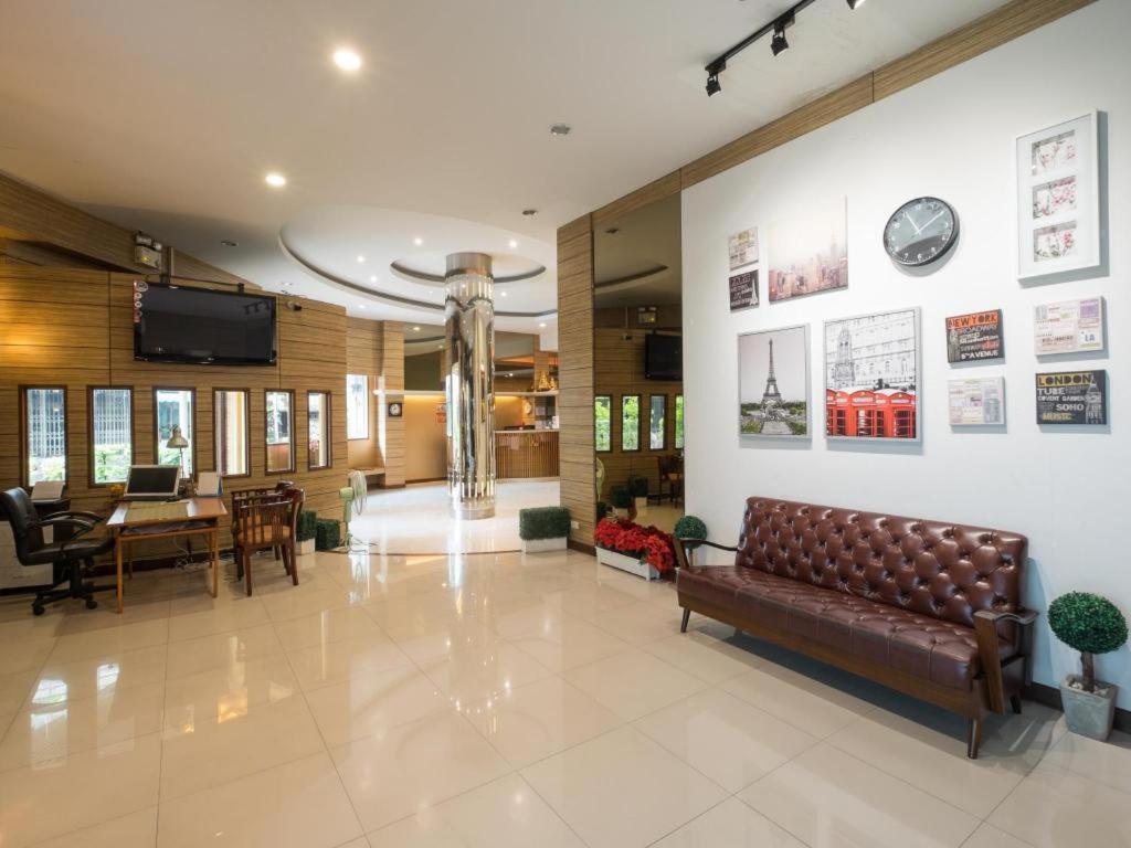 New Suanmali Hotel Bangkok Exterior foto